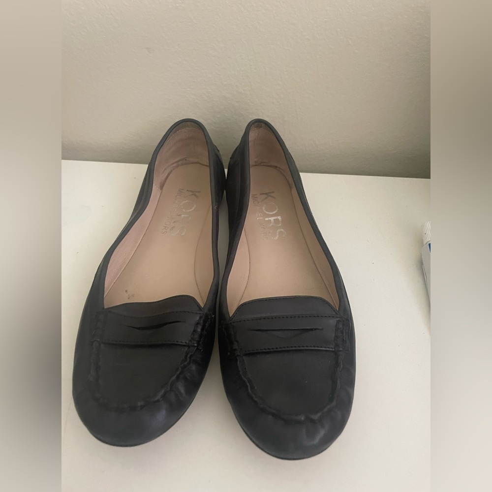 Michael Kors Black leather Flats